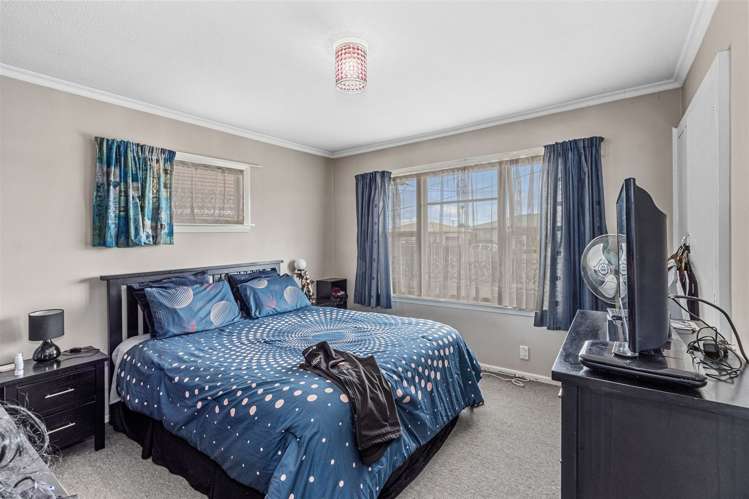 6 Soberton Street Aranui_6