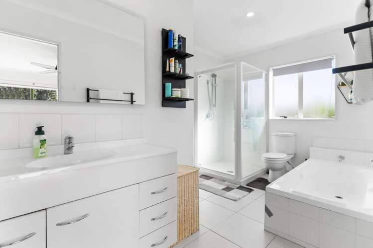 1/27 Lucienne Drive Ranui_24