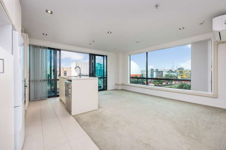 221/4 Dockside Lane Auckland Central_10