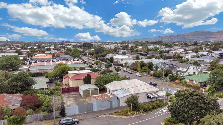 475 Worcester Street Linwood_14