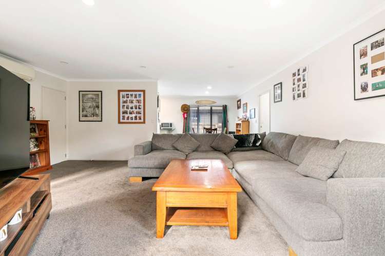 145 Brian Crescent Stanmore Bay_8