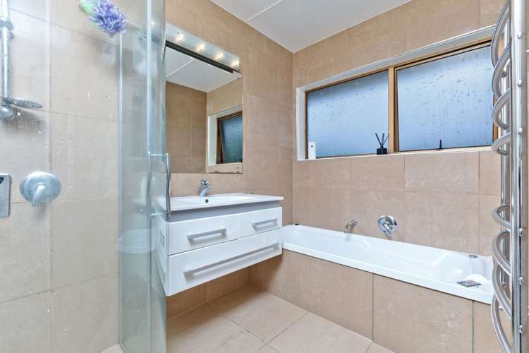 1/30 Raleigh Road Northcote_12