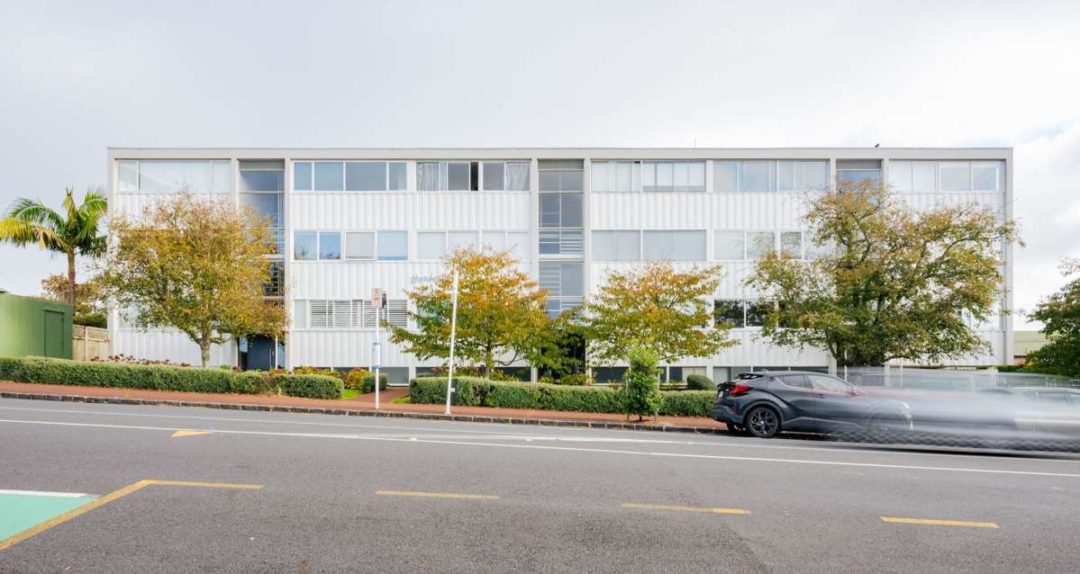 16-18 St Stephens Ave_2