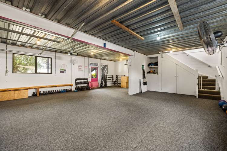 143 Bellevue Road Brookfield_14