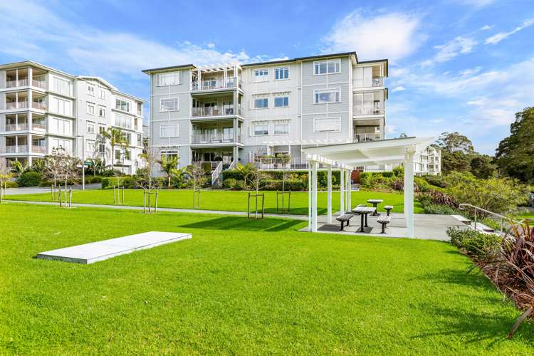 74 Eaves Bush Parade Orewa_12