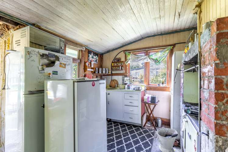 12 Ettrick Street Nightcaps_8