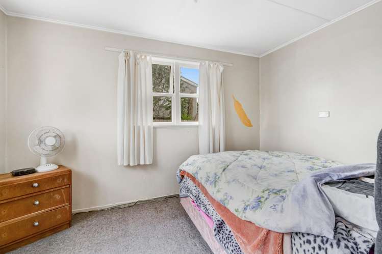 233 Parkhurst Road Parakai_11