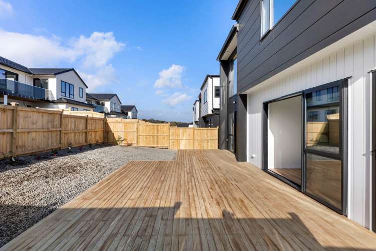 12 Mill Hill Close Flat Bush_48