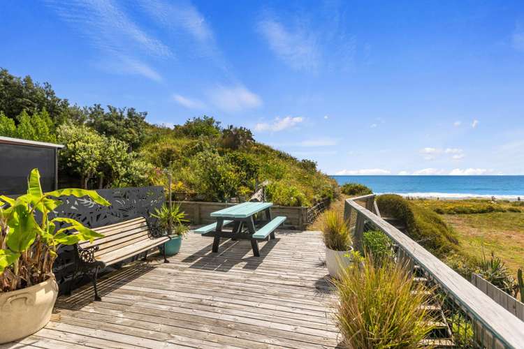 563 Pukehina Parade_0