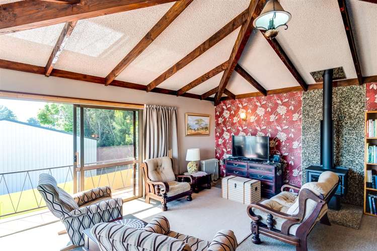 208 Caroline Place Mayfair_10