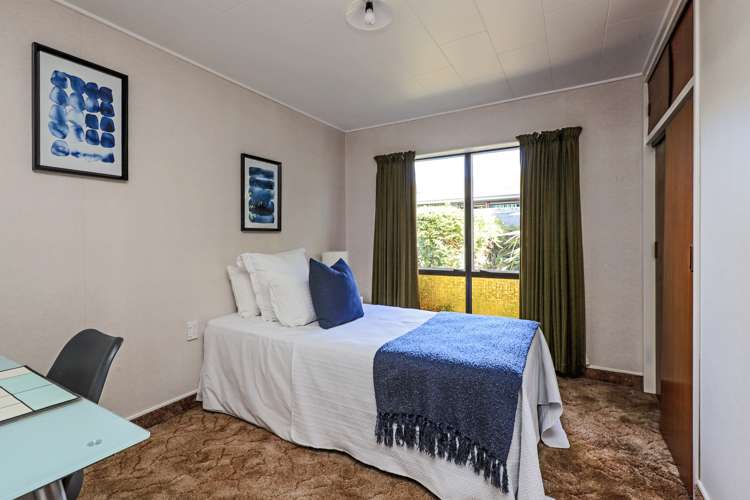 15 Kirkcaldy Place Flaxmere_10