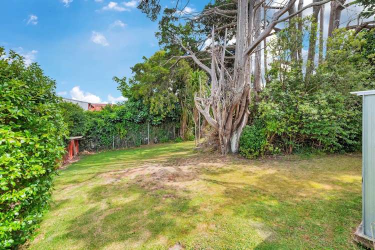 2/8 Westward Ho Glen Eden_24