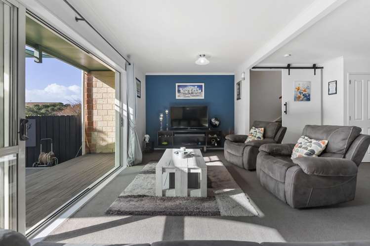 1/27 Lucienne Drive_4