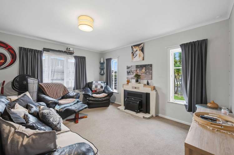 1/1 Edmund Hillary Avenue Papakura_1