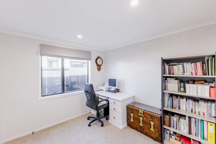 16 Probert Crescent Chartwell_13