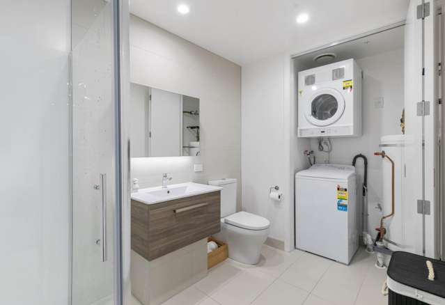 209/8 Waikumete Road Glen Eden_2