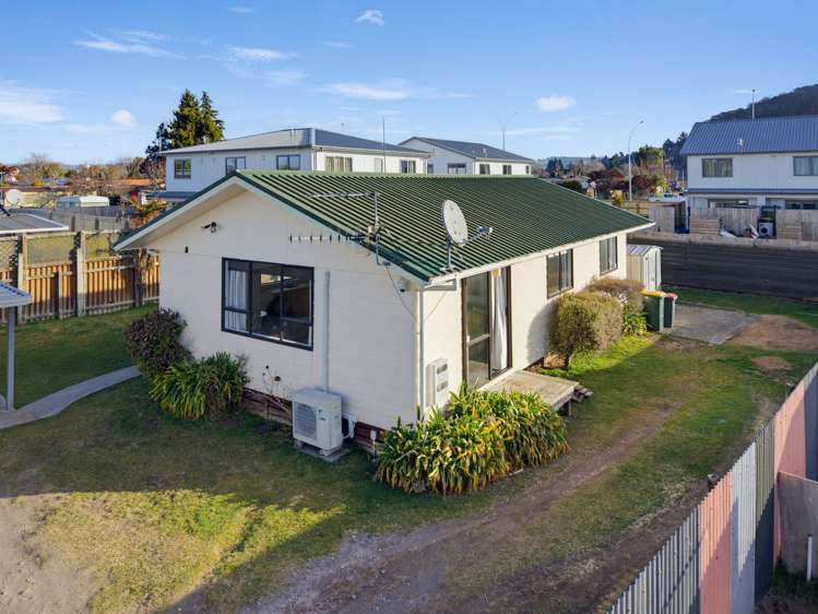 1B Isobel Street Fairy Springs_12