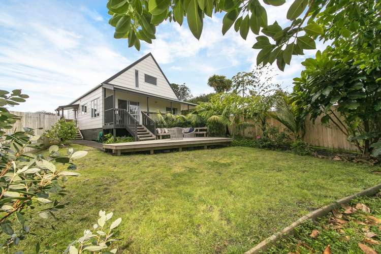 22a Tahi Terrace Glen Eden_2