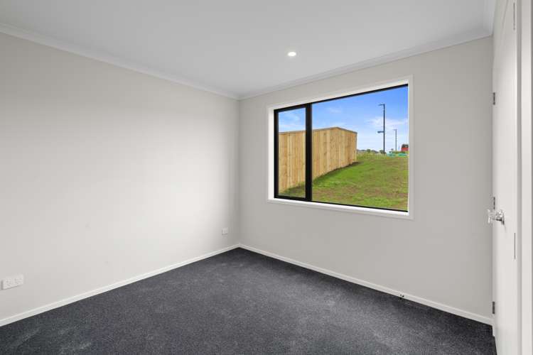 21 Leathem Crescent Pokeno_13