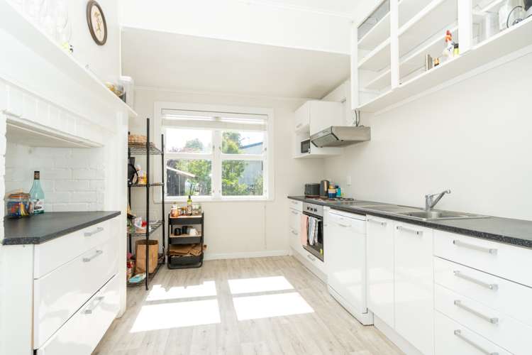 135 Galloway Street Hamilton East_5