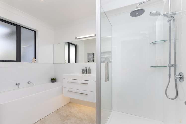 16 Fishermans Rest Waimairi Beach_11