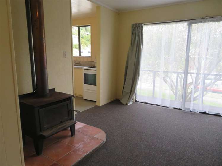 1 Jasper Grove 11301_4