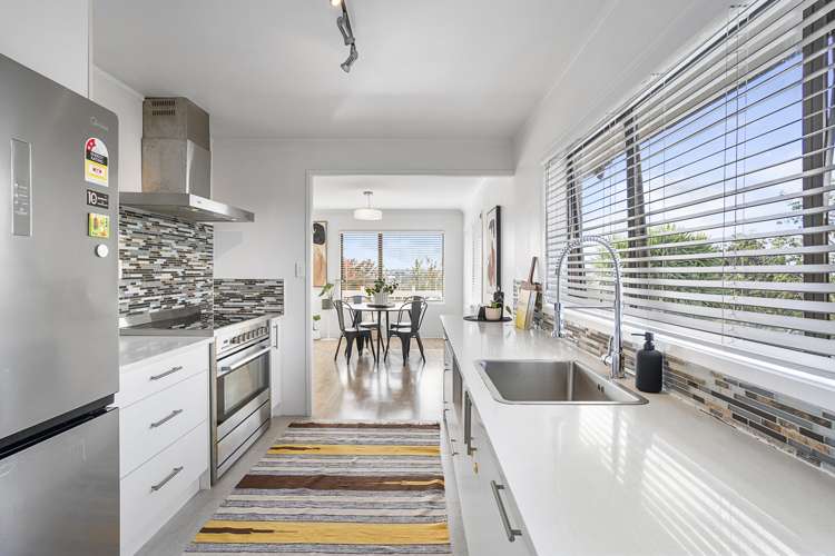 2/131 Mokoia Road Birkenhead_11