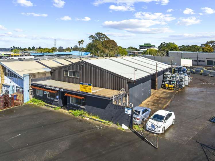 10 Lovegrove Crescent Otara_11