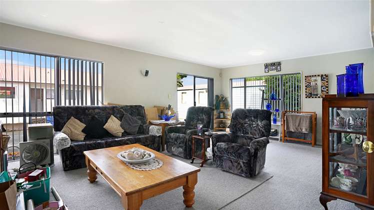 13 Vodanovich Road Te Atatu South_12