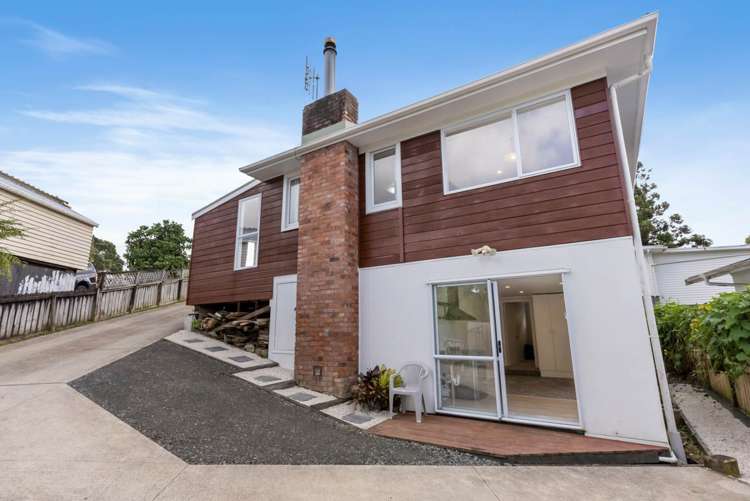 9 Surat Place Glen Eden_14