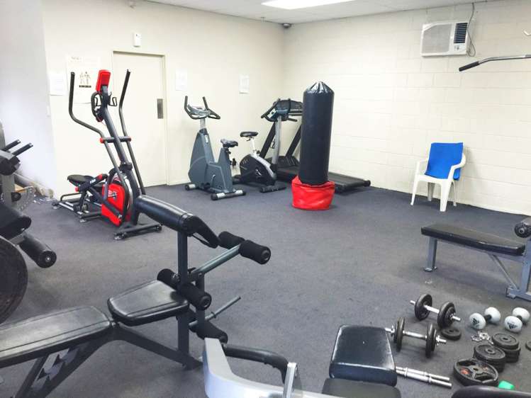 5d/10 Crown Lynn Place New Lynn_11