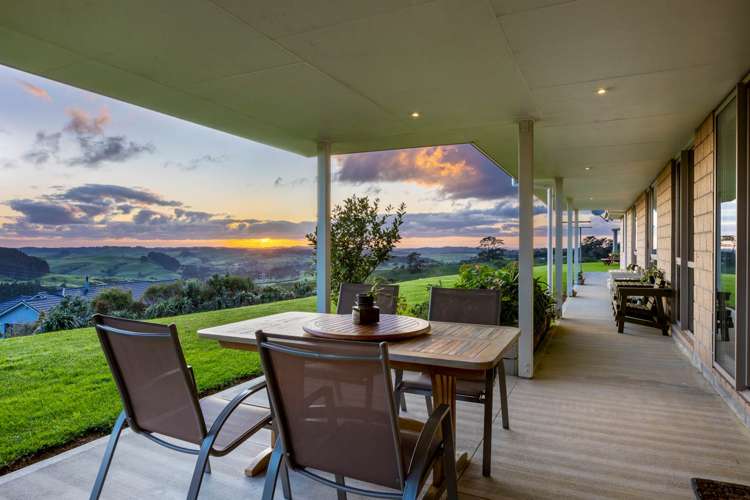 1518 Old North Road Helensville_33