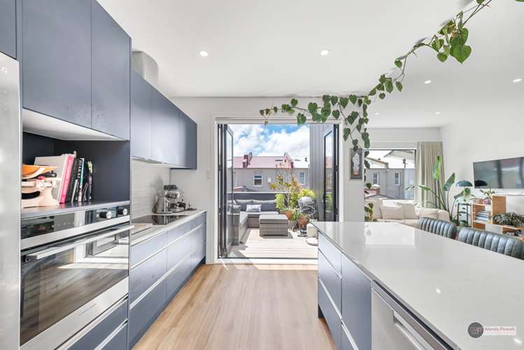 6/39 Nelson Street Petone_9