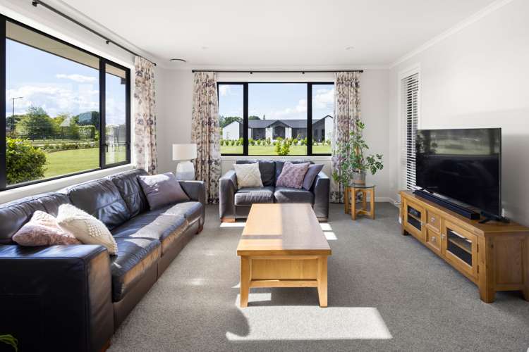 39 Sunline Drive Leamington_13