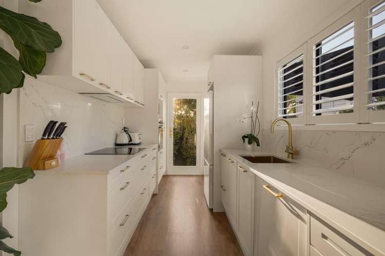 2/164 Church Street Onehunga_5