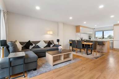 2/20 Charles Street_4