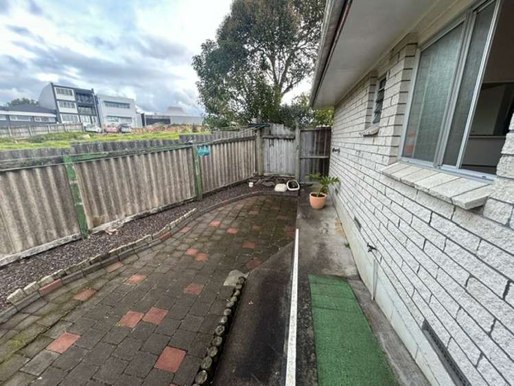 4/27 Parkhill Road Mellons Bay_10