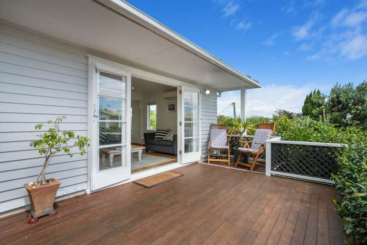 2 Quiet Street Te Atatu South_11