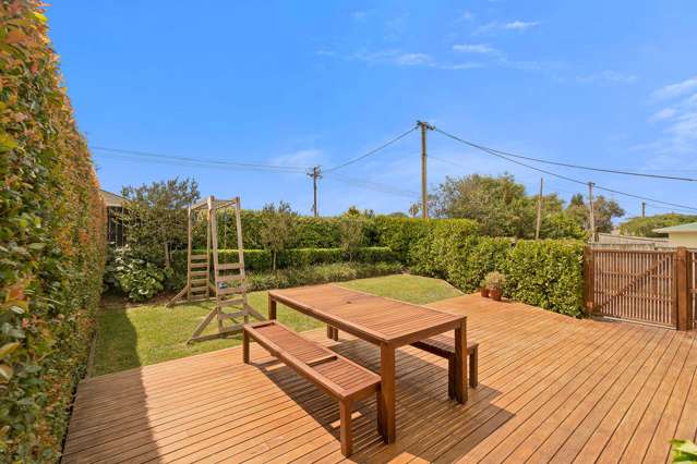 22 Karamu Street Te Atatu Peninsula_1