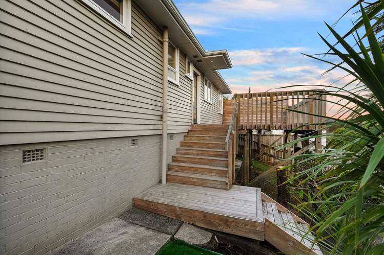 44 Glengarry Road Glen Eden_14