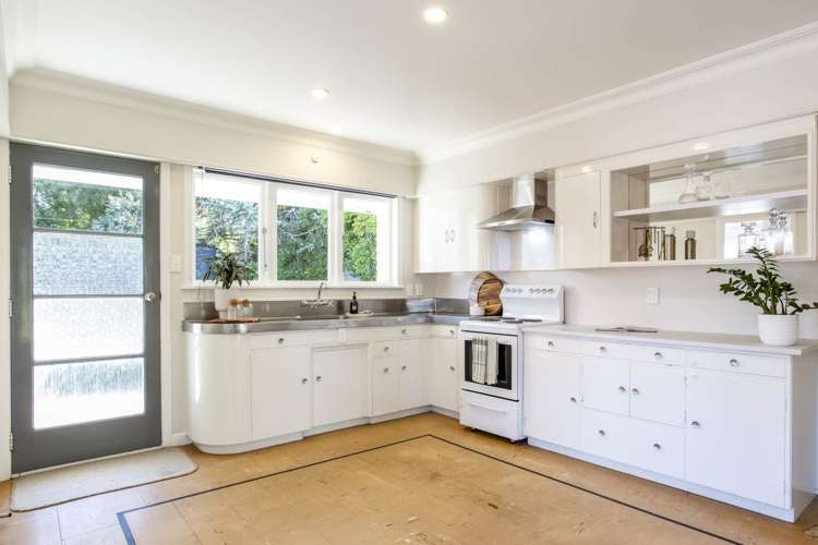 6 Ahiriri Avenue Avondale_3