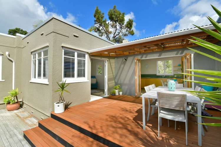 42 Kauri Road Stanmore Bay_16