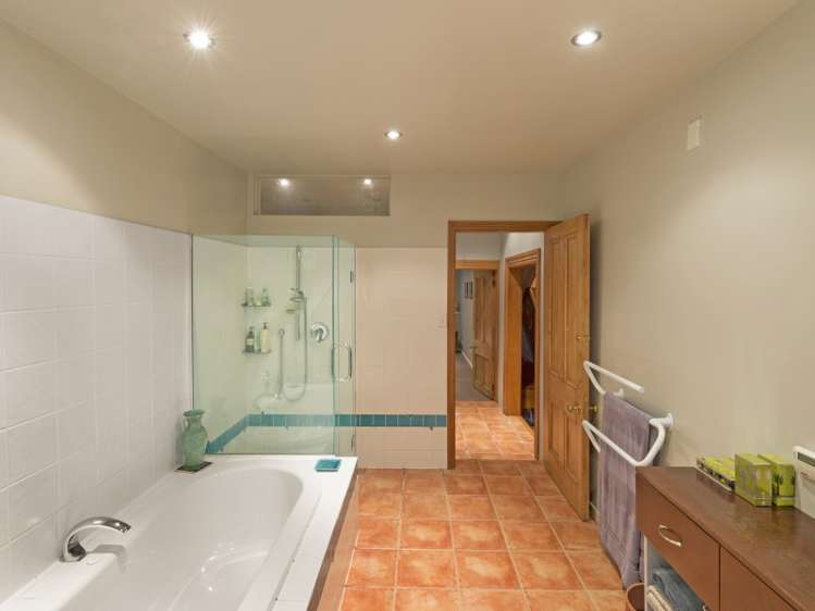 18 Maarama Crescent Aro Valley_10