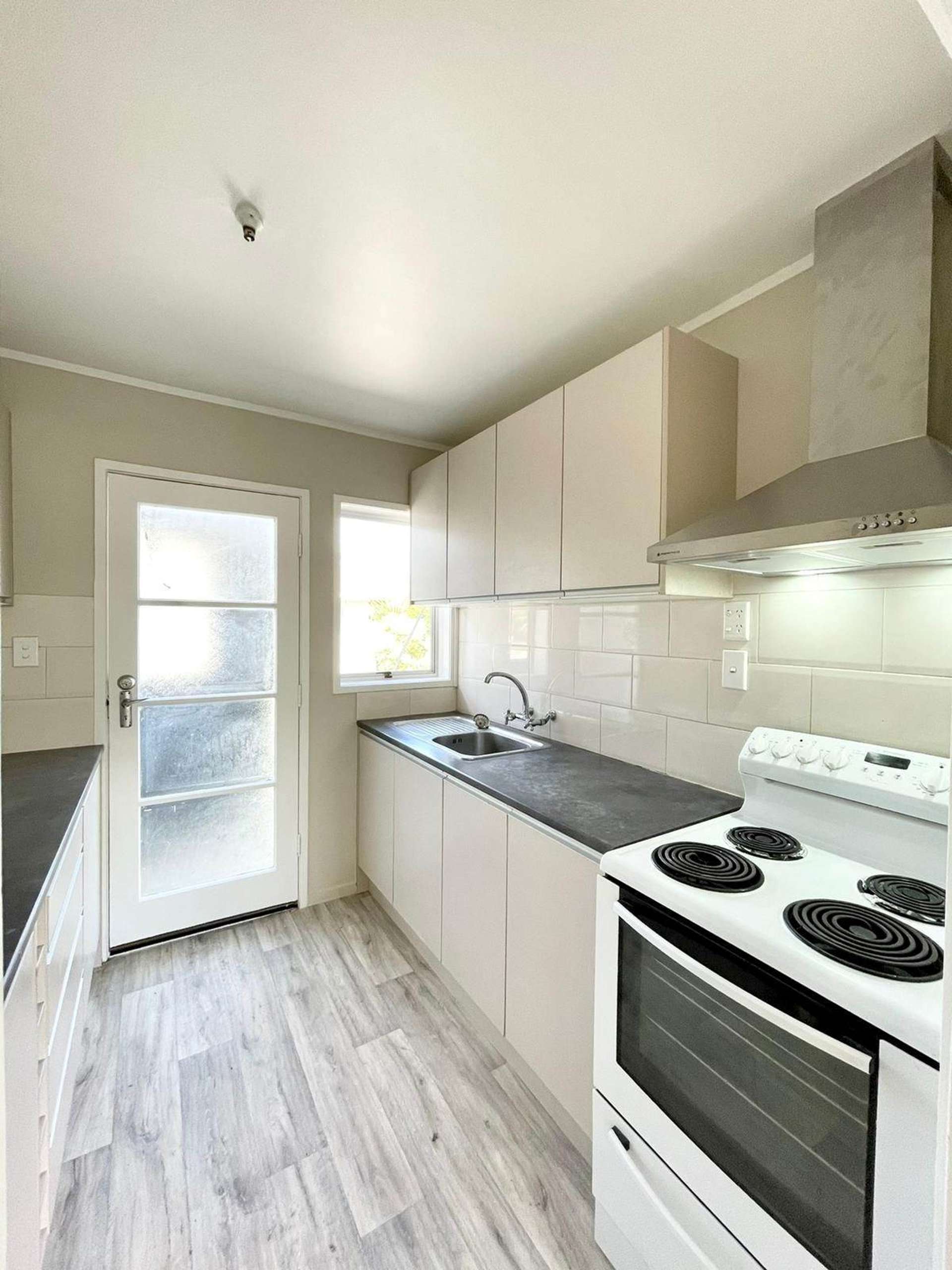 1/24 Coburg Street Henderson_0