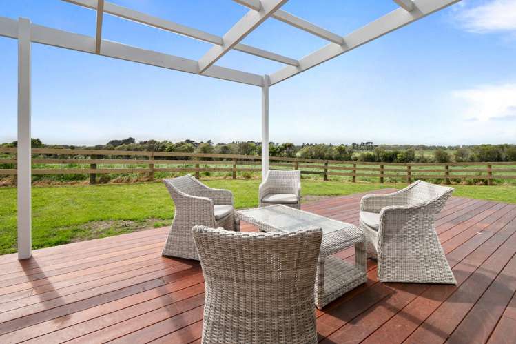  1121 Parewanui Road Parewanui_18