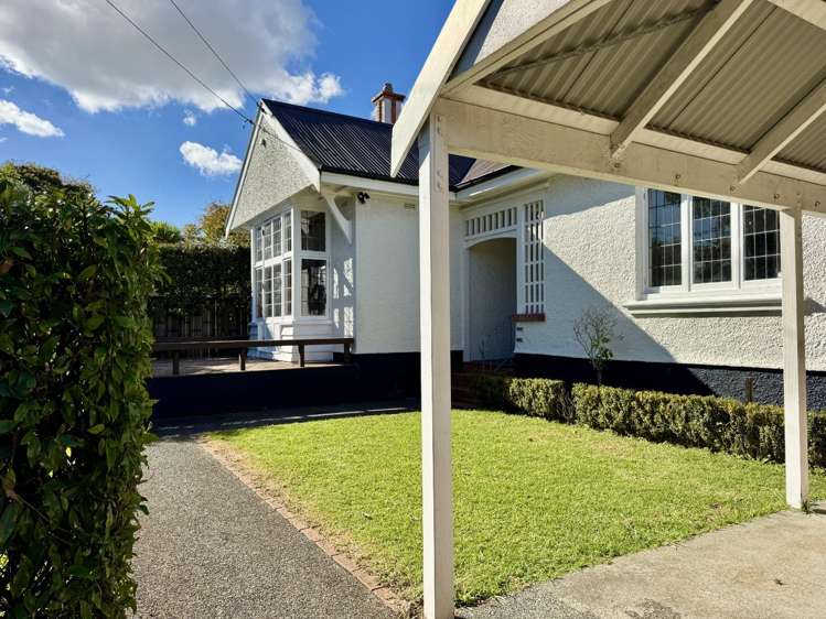 35 Cornwall Park Avenue Epsom_15
