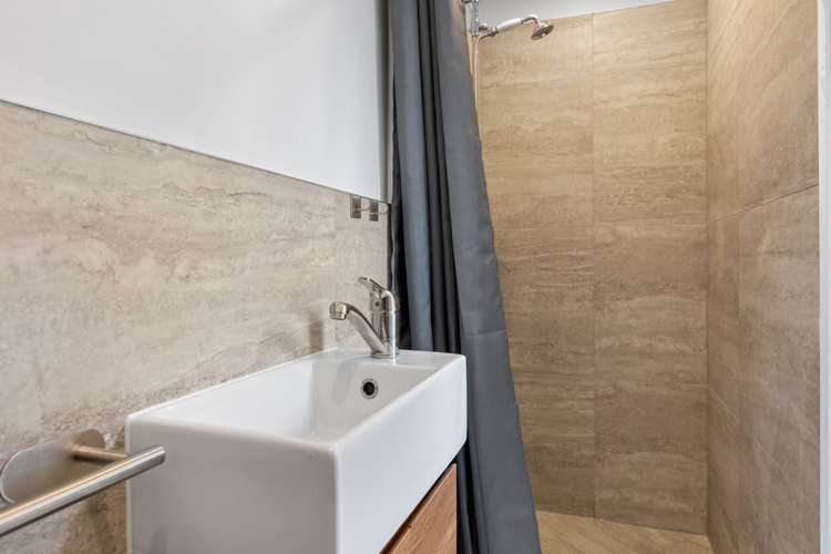 29a Doment Crescent Orewa_23