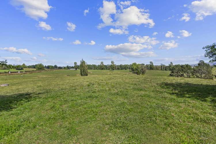 117 Meadway Road Ngahinapouri_10