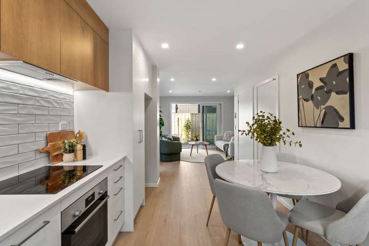 21 Derwent Street (8 x finished homes) Island Bay_5