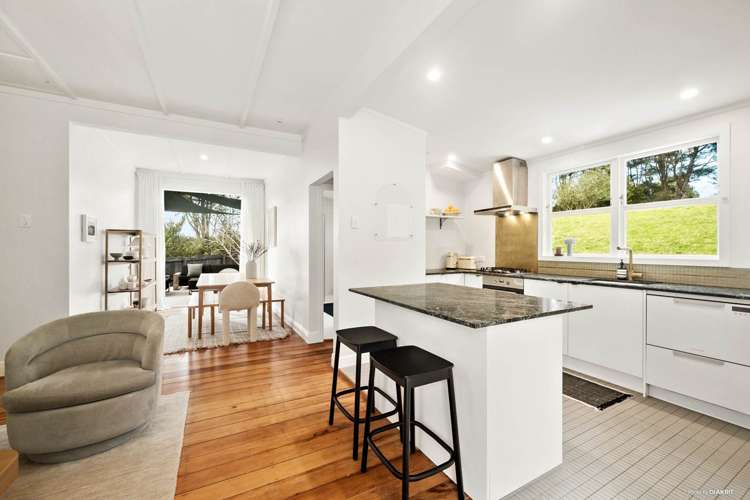 703 Huia Road Parau_6